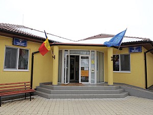 primaria-Deleni1
